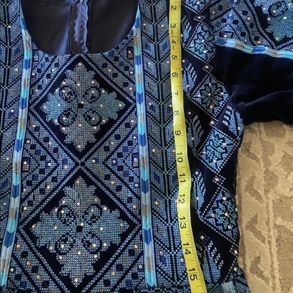 Blue Velvet Palestinian Thobe - Picture 7 of 13